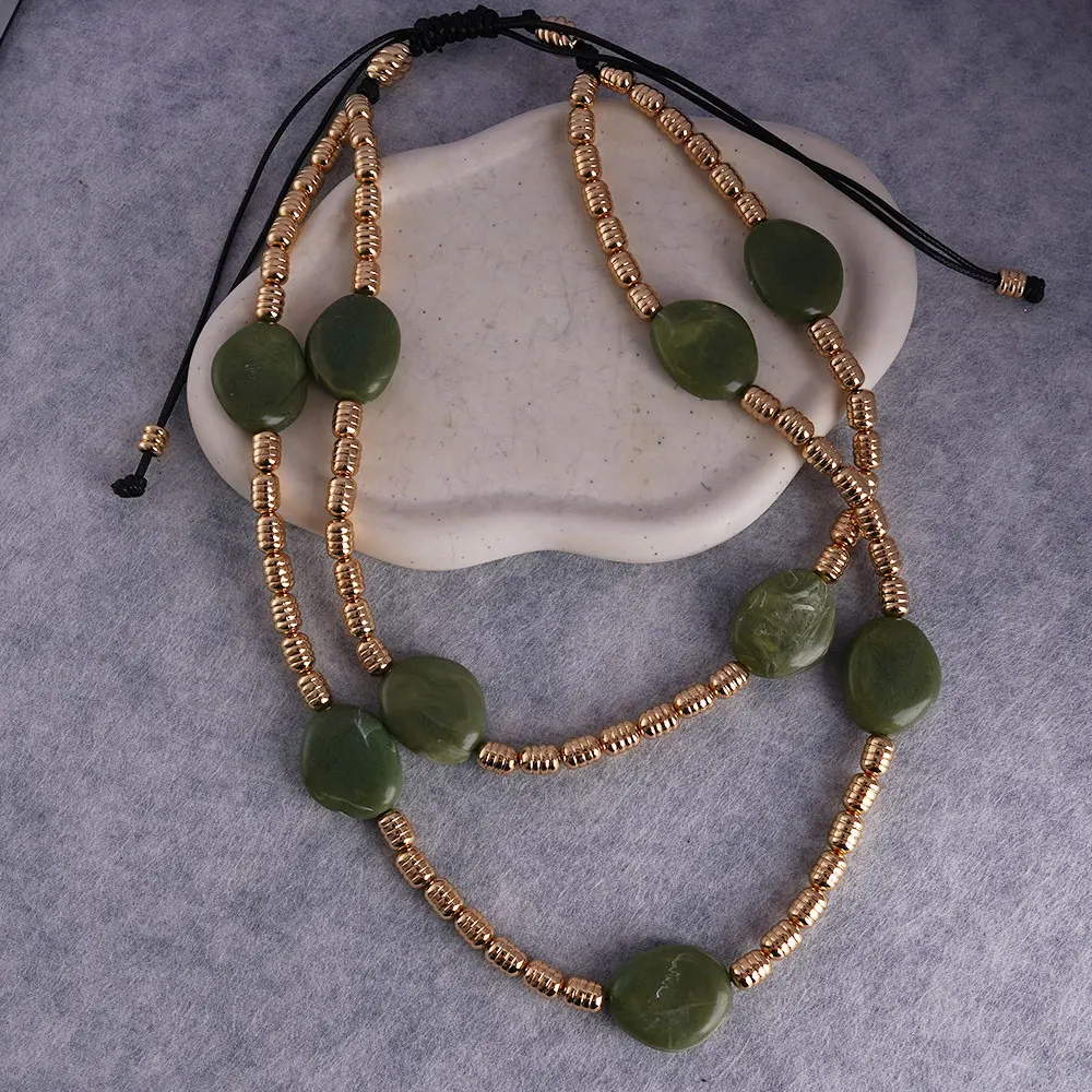 Retro Vintage Style Fashionable Beads Resin Necklace Elegant Versatile Minimalist Design Jewelry Accessory