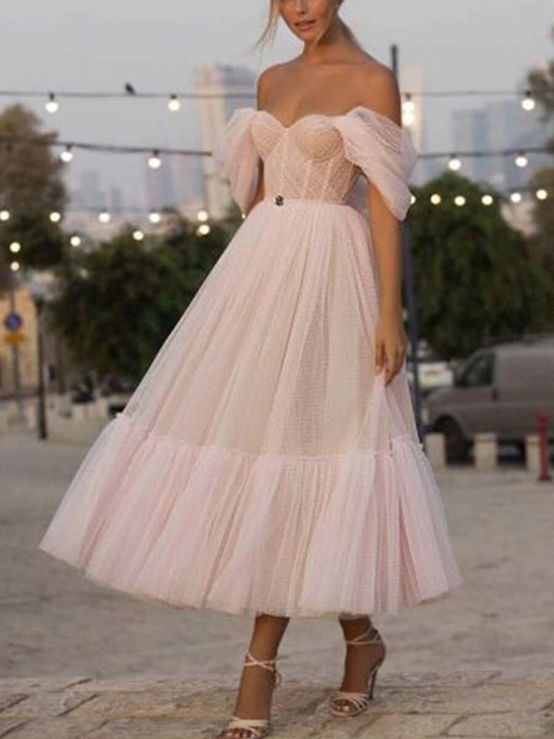 Trendy Tulle Solid Color Women Prom Dresses Sexy Off Shoulder Tiered Juniors Party Dress Gorgeous Tea-Length Evening Ball Gown