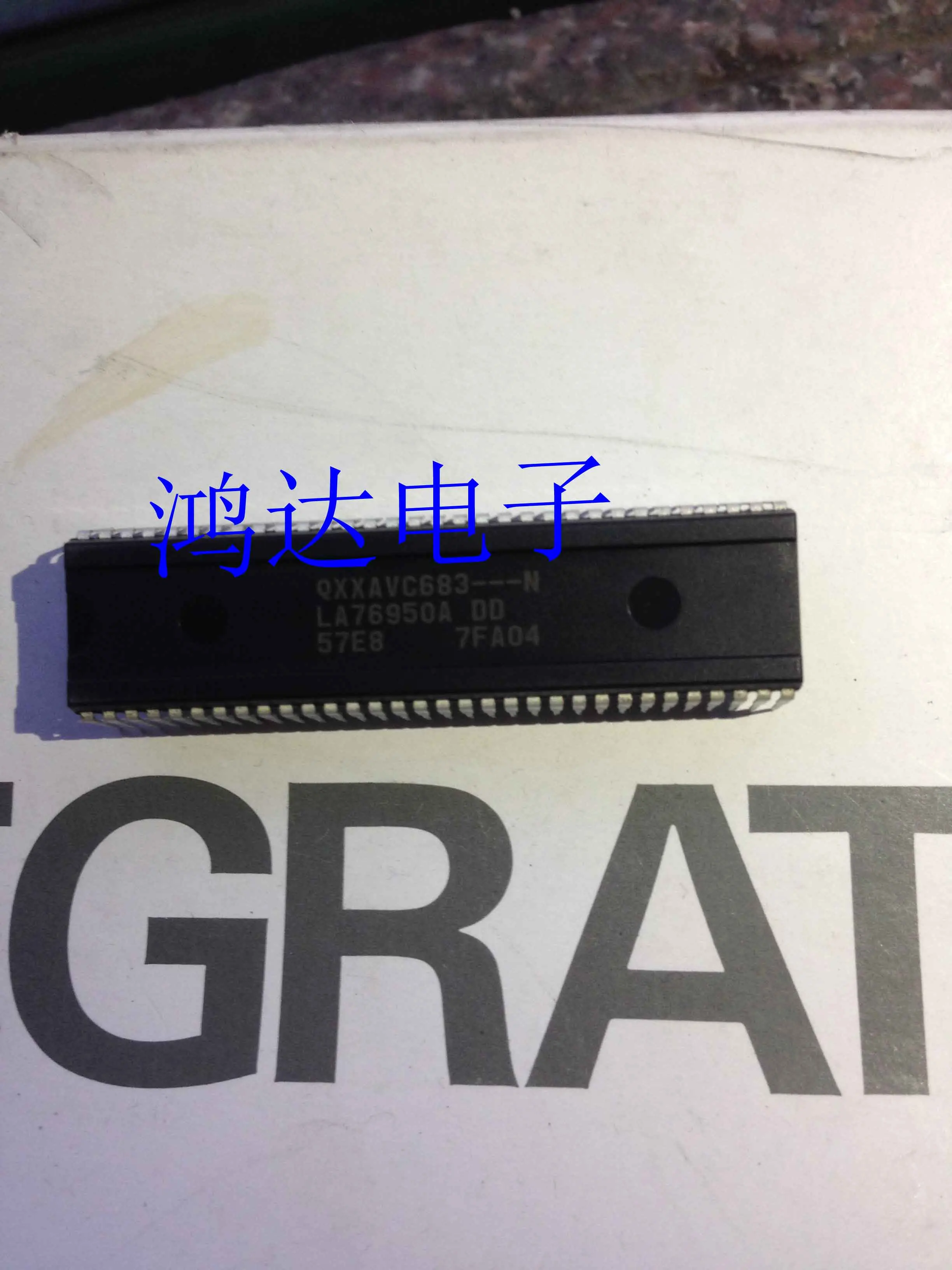 

QXXAVC683---N LA76950A DD 57E8 DIP-64 10 шт.