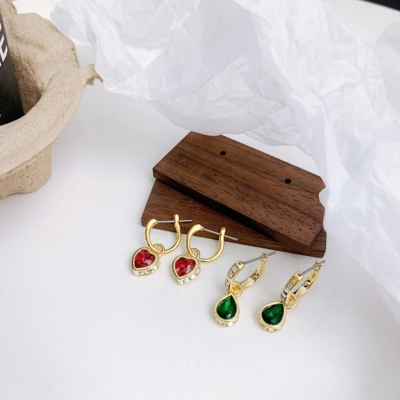 

Premium Quality Silver Swarov Earings: Durability Meets Stylish Appeal,Free Shipping