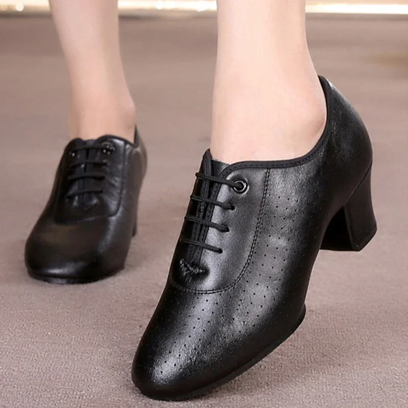 Chaussures de danse jazz en cuir pour femmes, salsa latine, salle de Rh, chaussures de pratique pour femmes, baskets pour dames, respirantes et douces