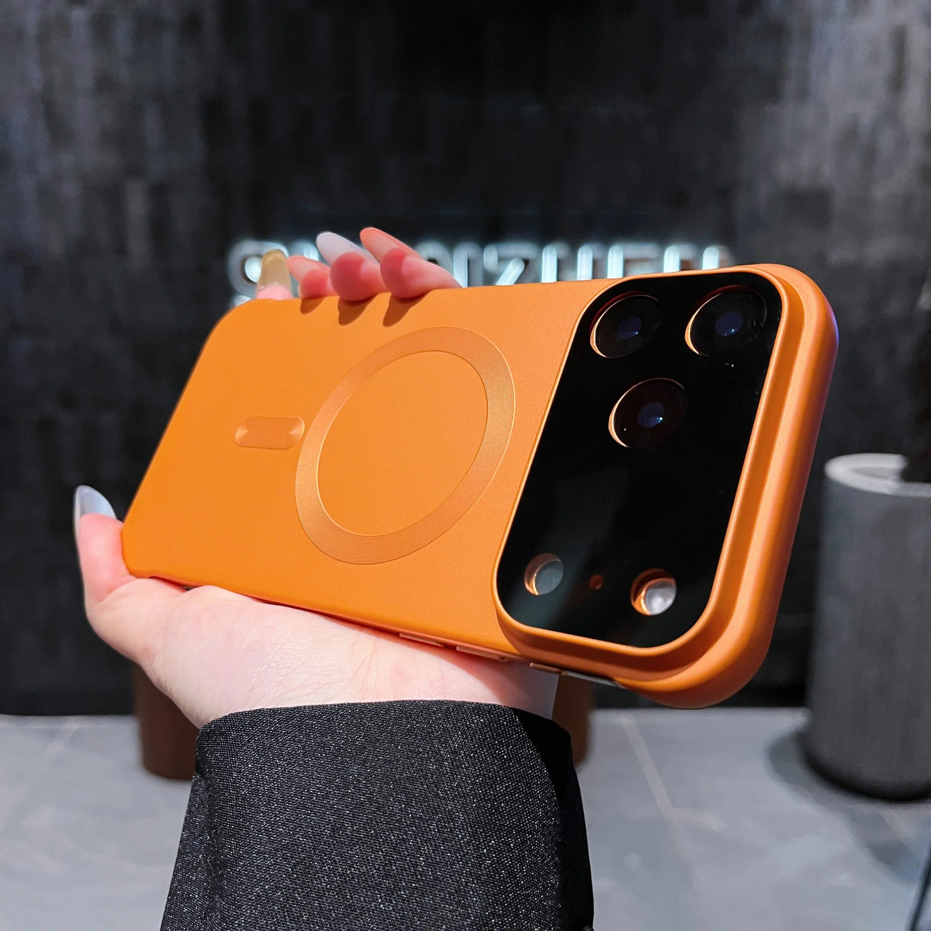 

Магнитный чехол для iPhone 17 Pro Max/17 Pro/17 с защитой для камеры, тонкий, матовый, ударопрочный, пылезащитный, военного класса