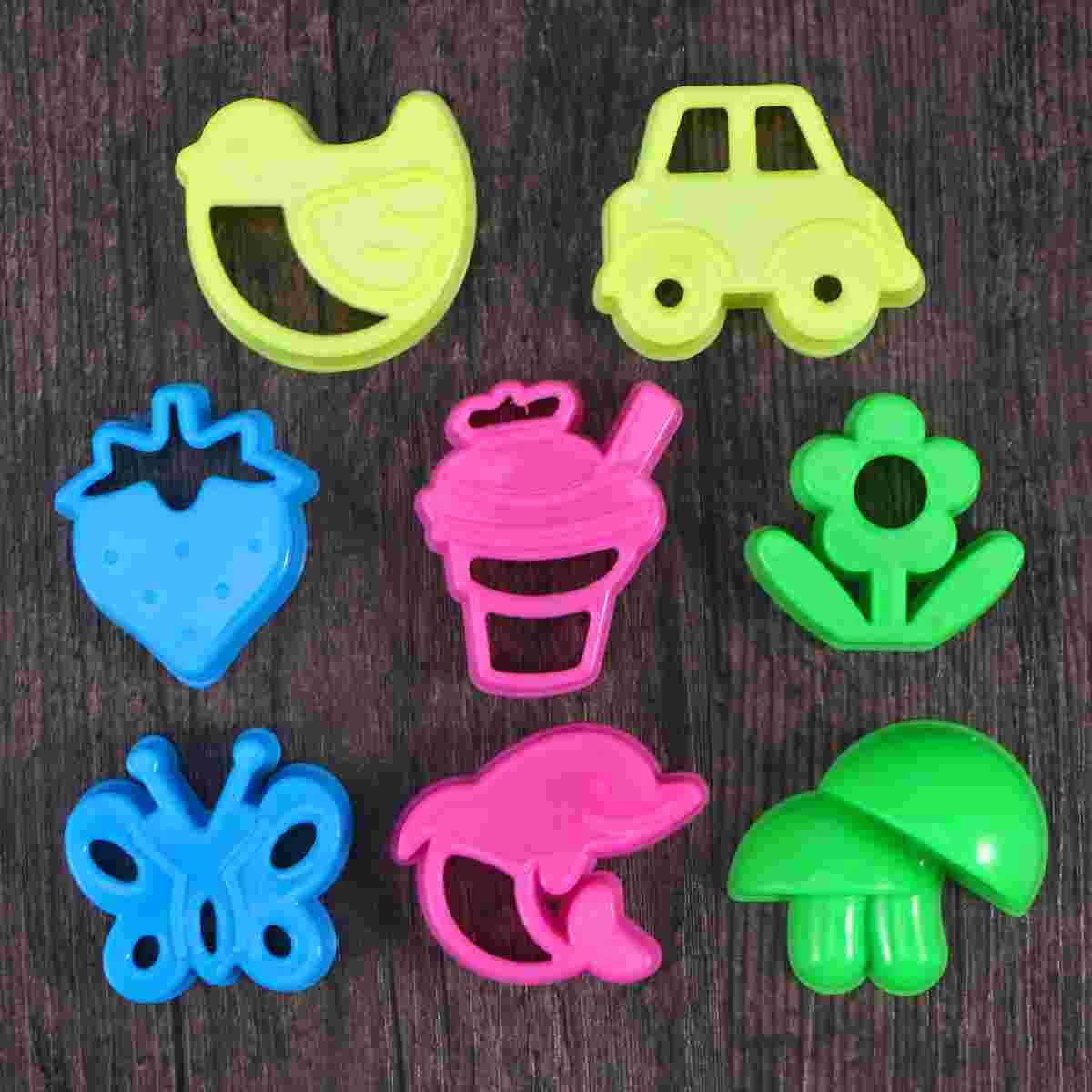 8 stücke spielen Sand formen Strand Sand Spielzeug Set Sand Tablett Spielzeug Sand Formen Set für Kinder (Blume Schmetterling/zufällige Farbe)