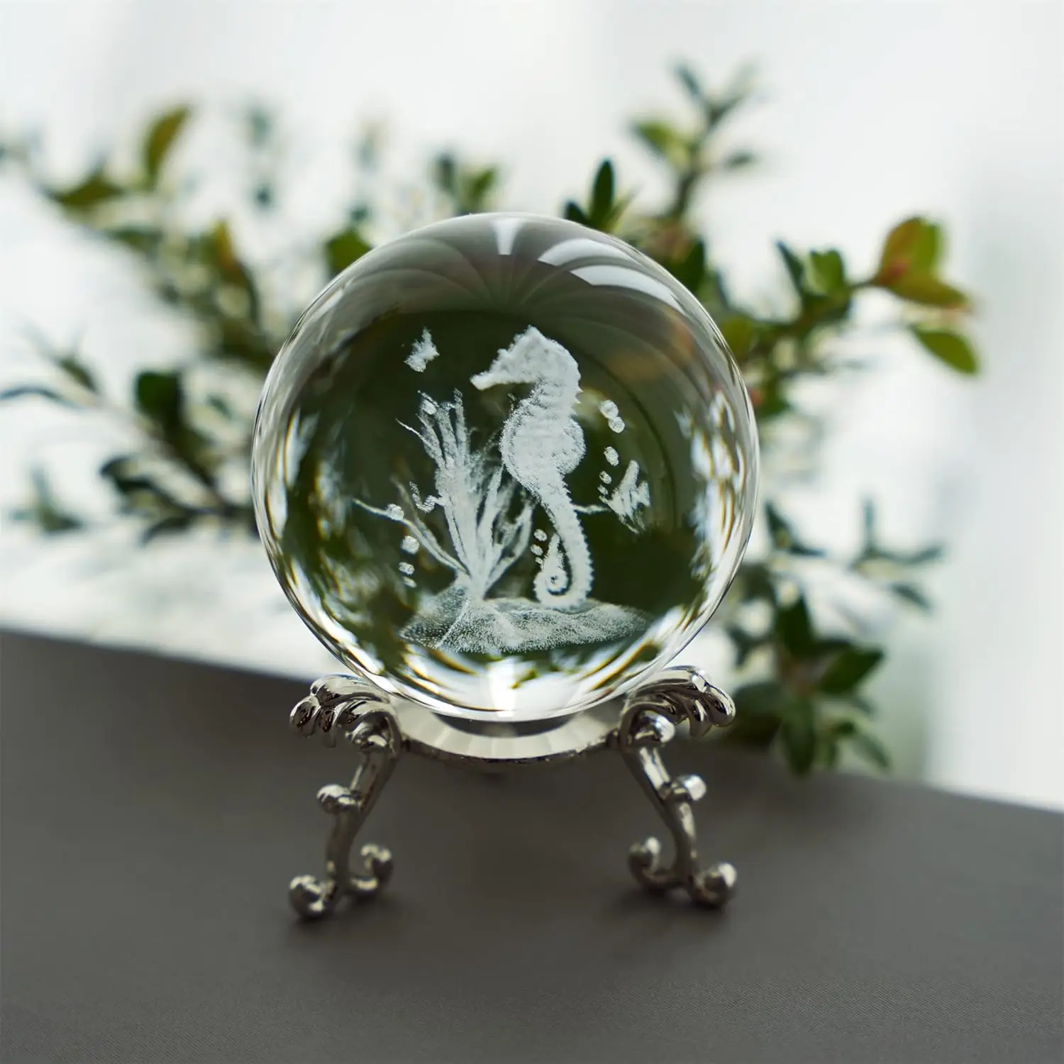 6cm Sea Horse Crystal Ball 3D Laser Engraving Decorative Sea Horse Mode Glass Sphere Paperweight Figurines Home Ornament Decor