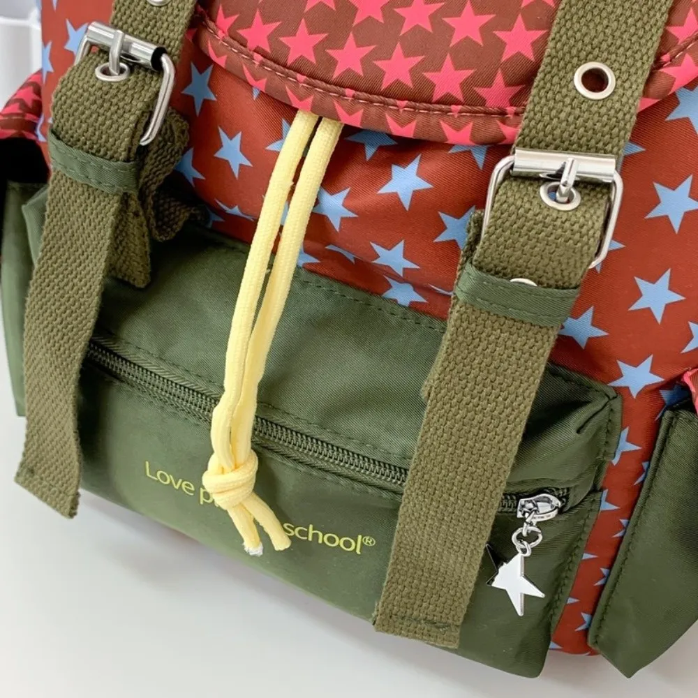 การ์ตูนขนาดใหญ่ความจุ Lucky Star กระเป๋าเป้สะพายหลังสไตล์เกาหลี Multi-Pocket Drawstring กระเป๋านักเรียน Y2K ไนลอนเดินป่าตั้งแคมป์กระเป๋านักเรียน