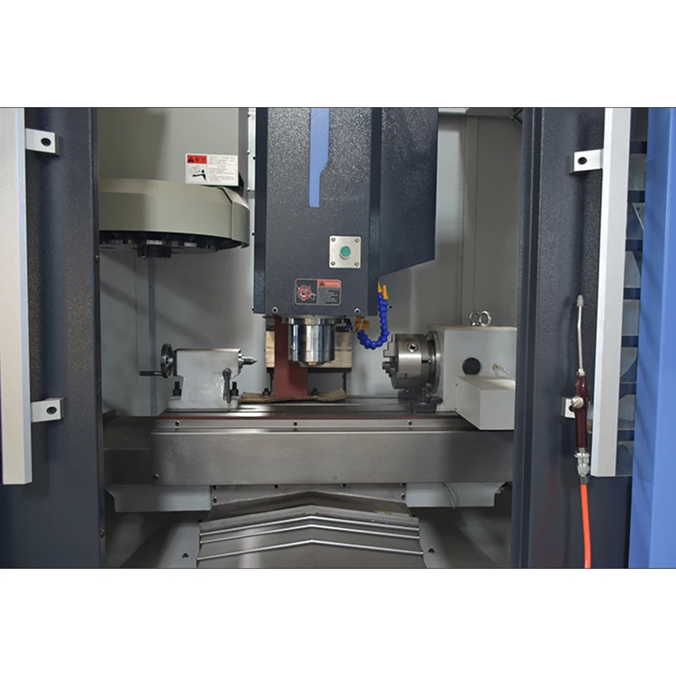 Fresatrice verticale CNC VMC 640 ad alta precisione Centro 3 assi 4 assi 5 assi Macchina Miglior prezzo