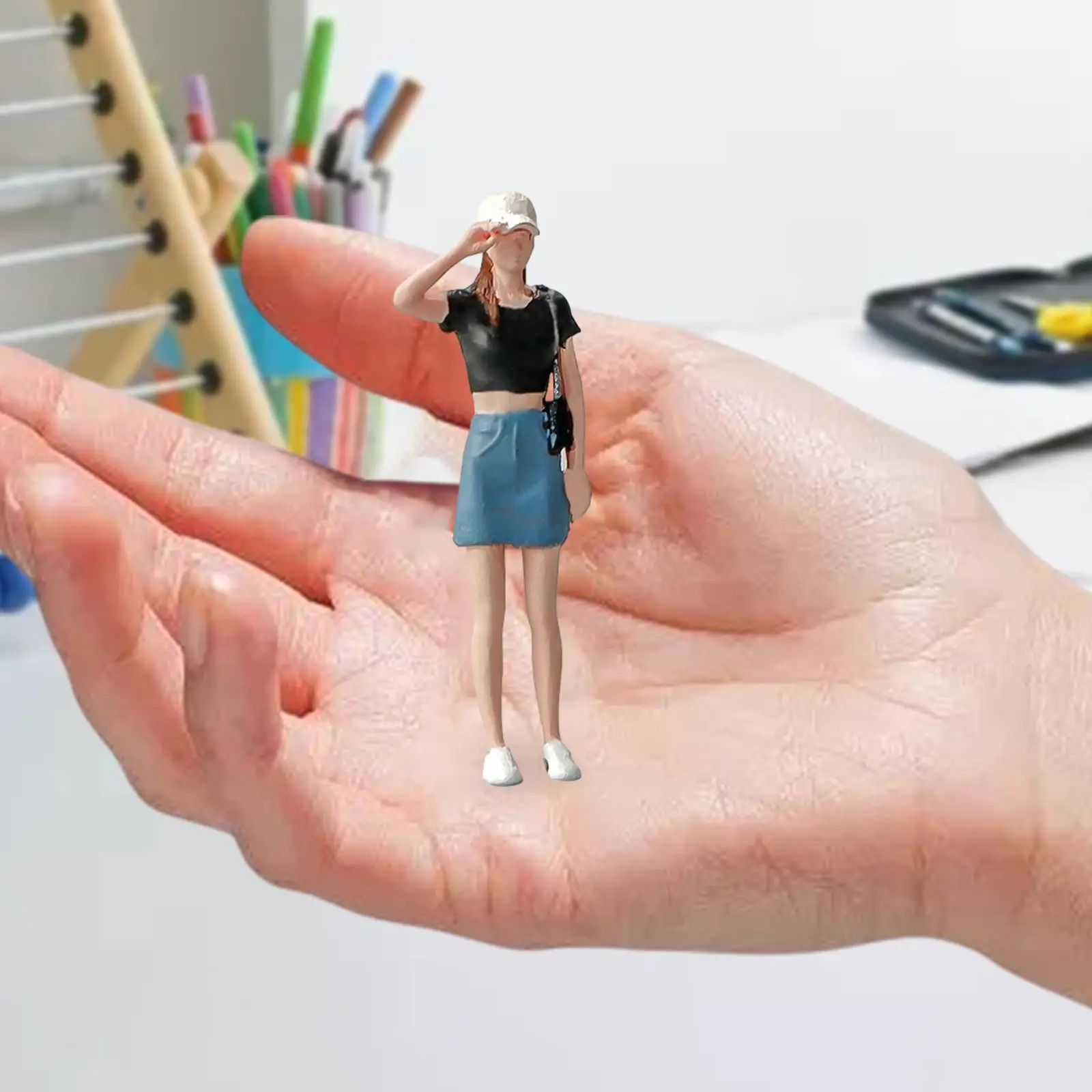 1/64 Figuur Tiny People Pose Scène Miniatuur Handbeschilderd voor Trein Model Desktop Ornament DIY Projecten Layout Accessoires