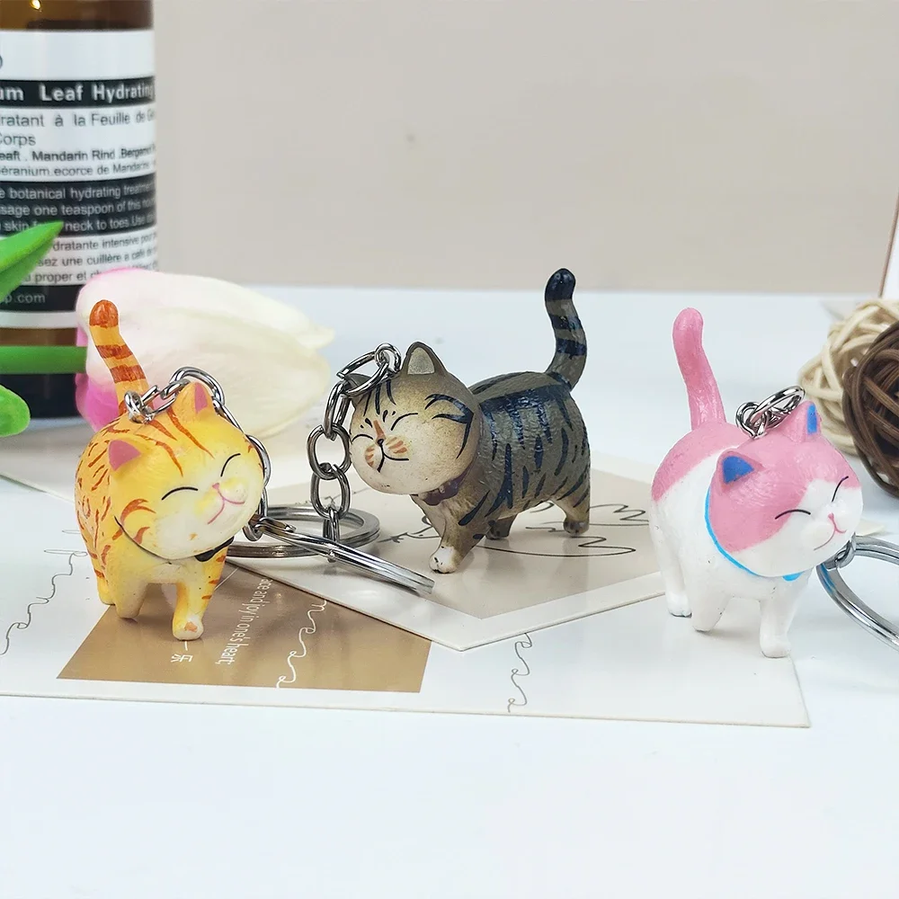 Cute Cats Ornament Keychain Pvc Kitten Figurine Animal Model Keyrings Home Decor Decoration Car Bag Trinket Accessories Gift