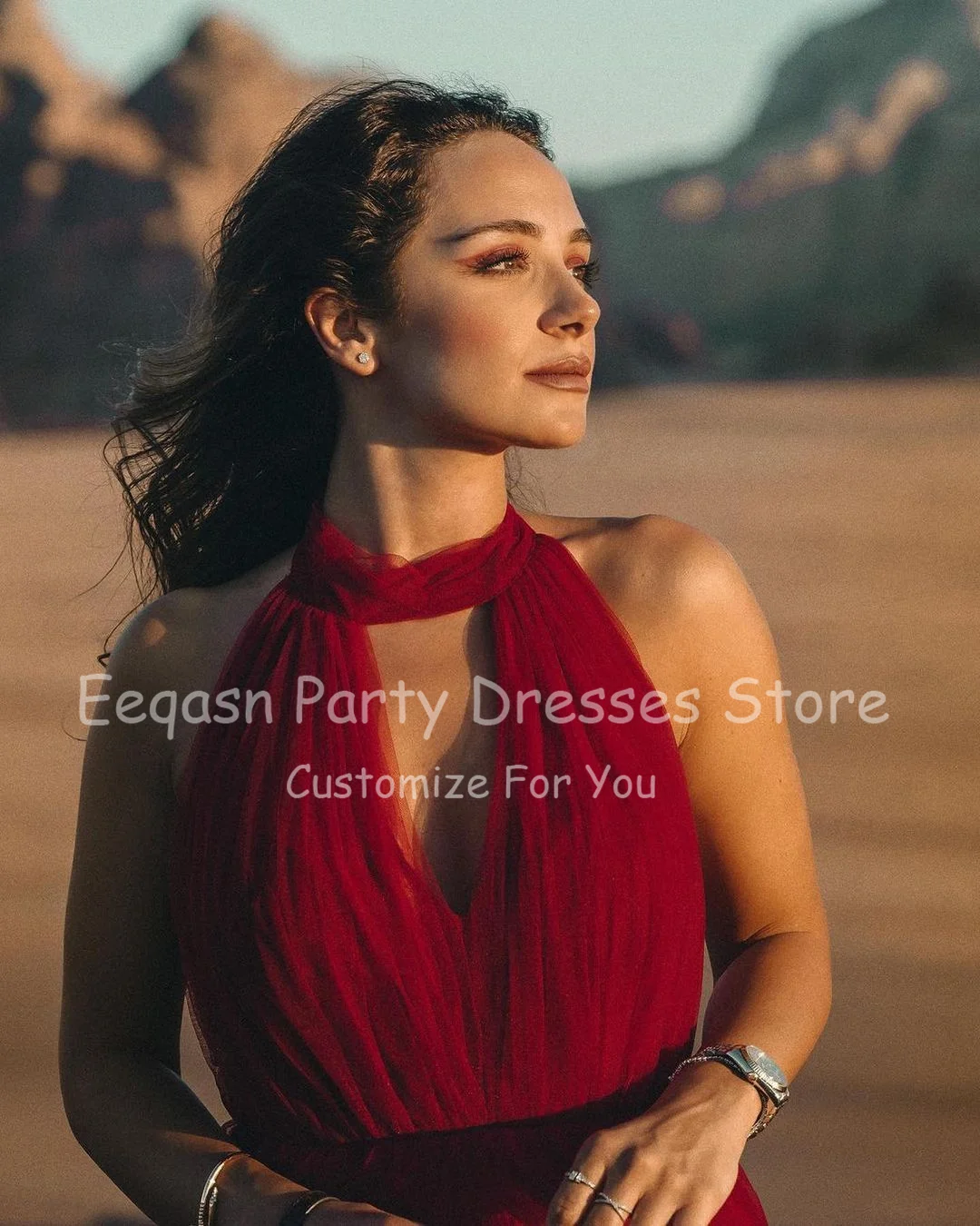 Eeqasn Dark สีแดง Tulle Dresses ชายหาด Halter Simple ชุดราตรีเซ็กซี่ V คอยาวผู้หญิงชุดพรรคอย่างเป็นทางการสำหรับเพื่อนเจ้าสาว