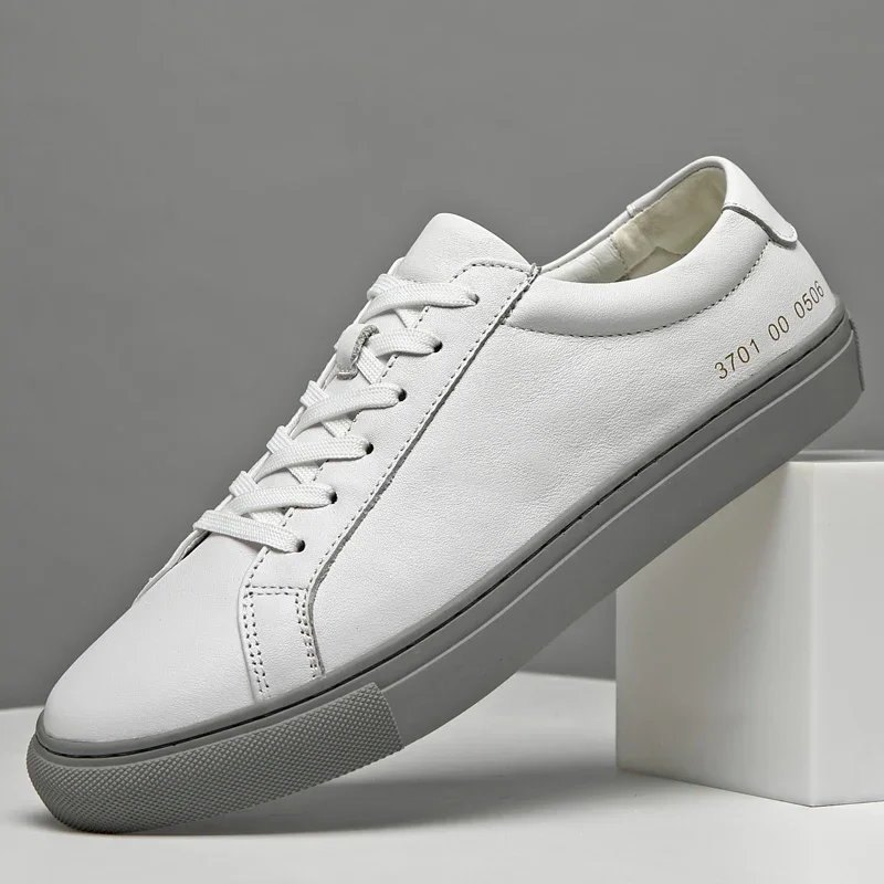 Tenis Blanco en Cuero para Hombre: La Elección Definitiva para el Estilo Diario y la Comodidad Real