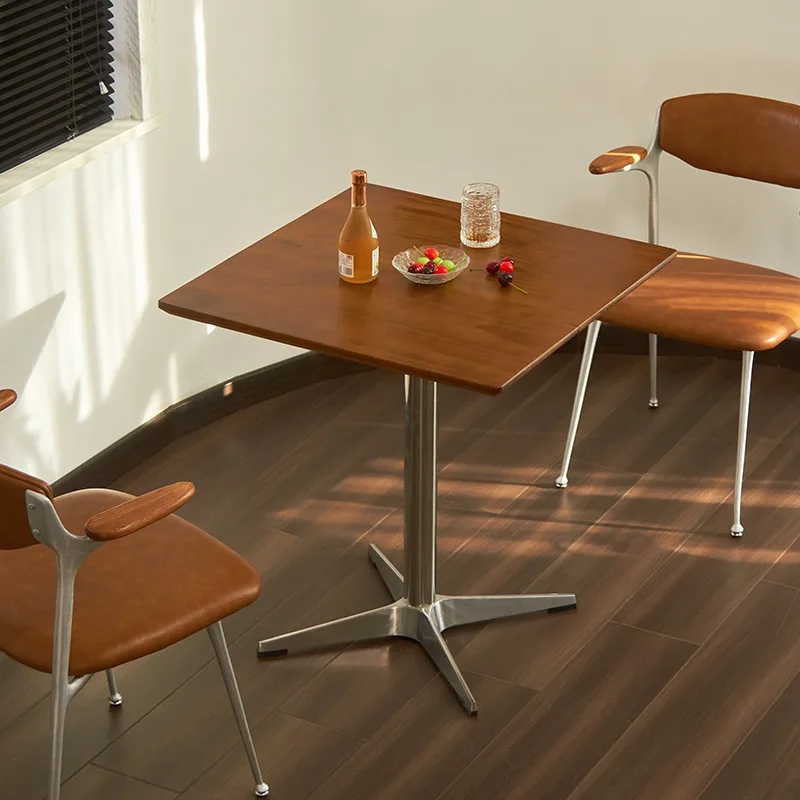 

American retro wrought iron solid wood dining tables and chairs industrial style commercial coffee shop milk tea shop