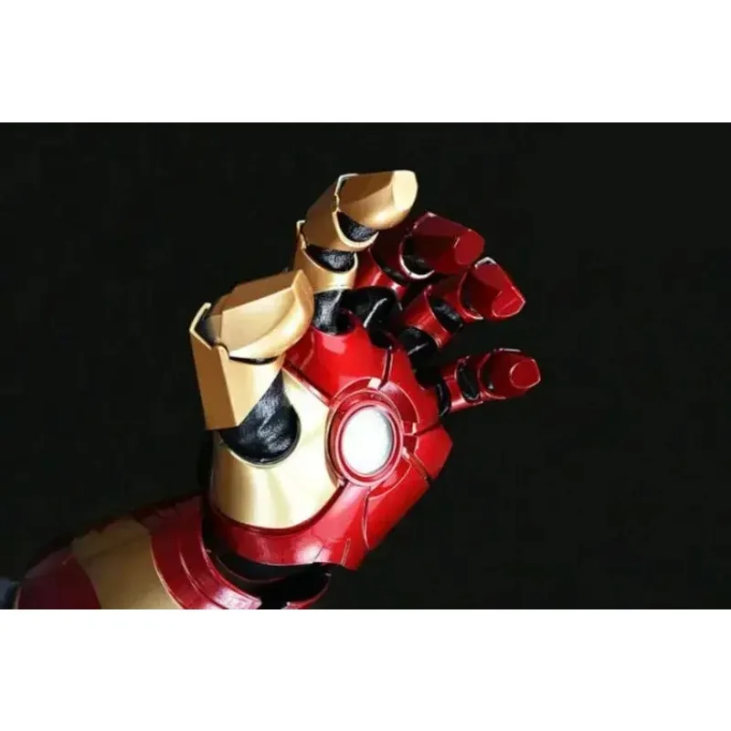 Alat Peraga Pesta Kostum Cosplay 1/1 Iron Man MK42 XLII Mainan Kucing Tangan Lengan Tantangan Blaster Dapat Dipakai Mark42 Bagian Cosplay Tangan Pelindung LED