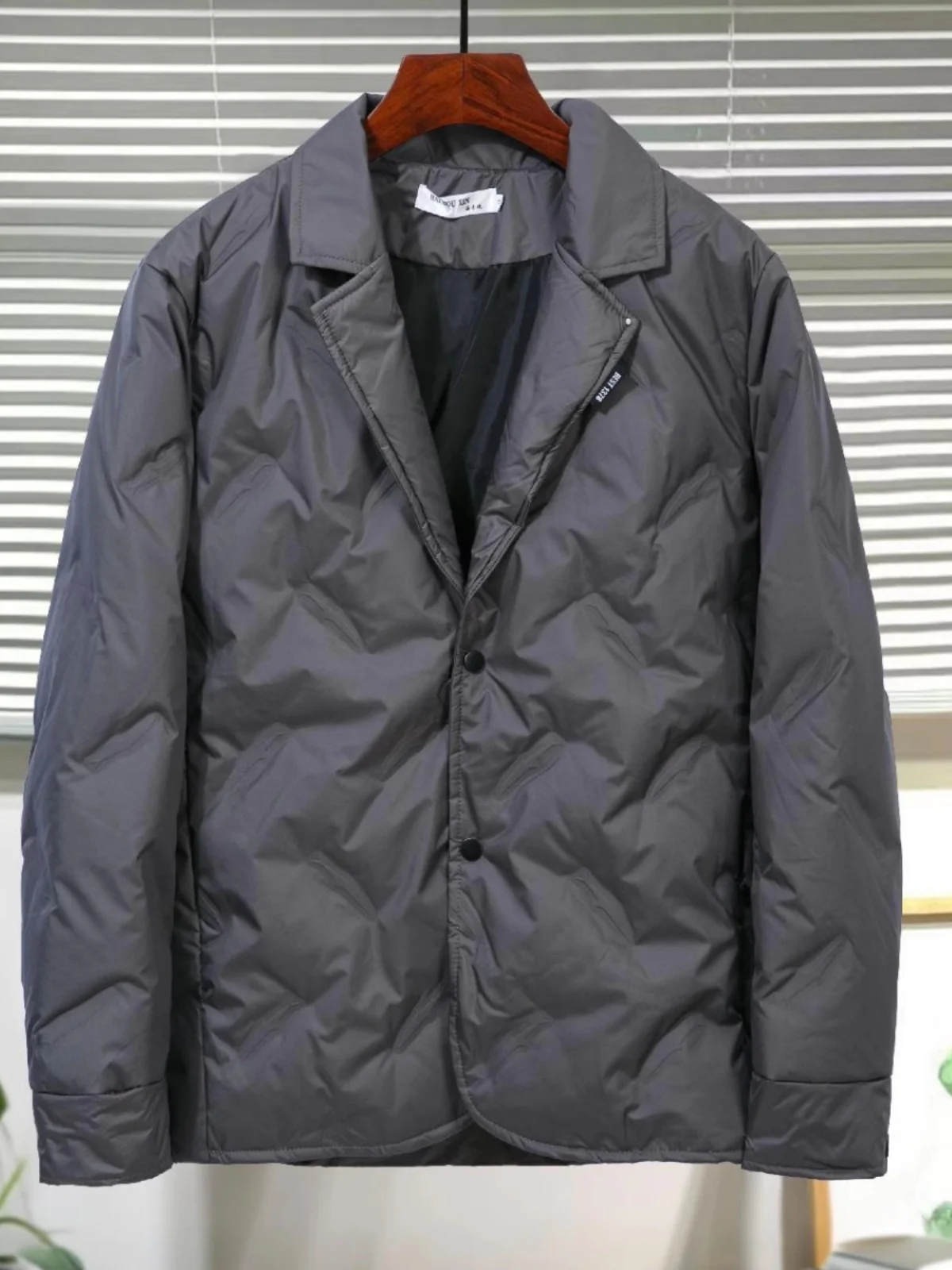 

Faionable Men's High-End Busin Pure Color Winter Jaet Quilted Du down Coat Casual Warm Slim Fit Sle for Men