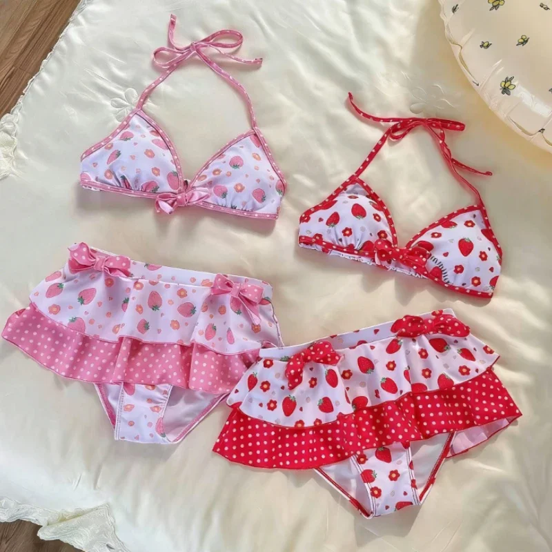 

Women's Cute Sweet Print Bikini Set Halter Tie Swimsuit with Ruffle Trim Y2K Sexy Fashion Beachwear Summer 2026