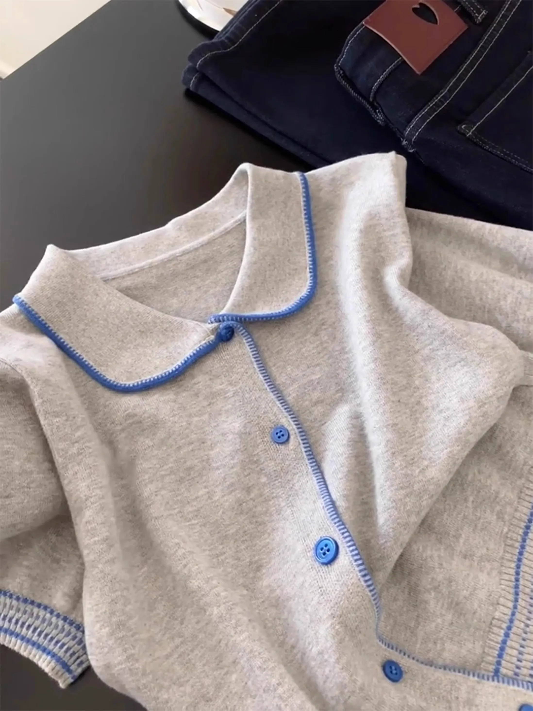 グレーブルー対照的なカラーニットカーディガン Tシャツ女性の夏の新韓国ルーズ半袖セーター多用途ショートトップ