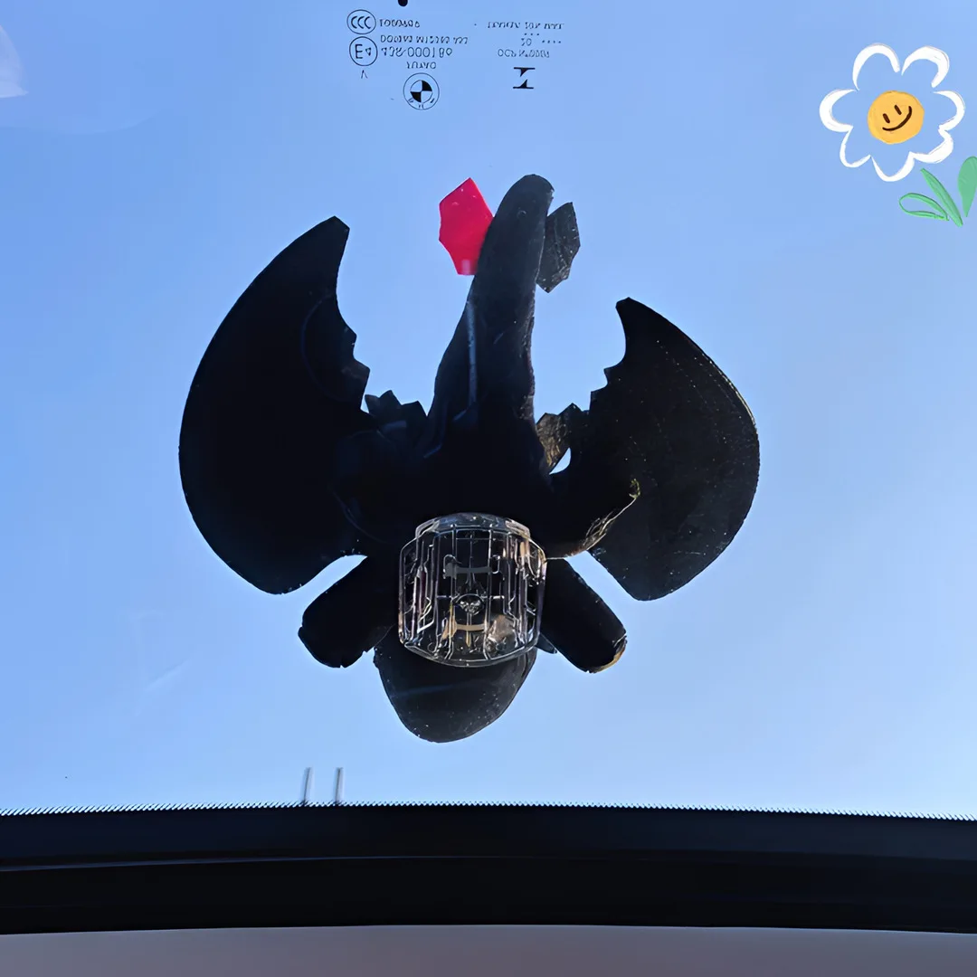 Dragon Tamer Kawaii Anime Tandeloze Baby Vleugels Bewegend Dak Pop Leuke Cartoon Auto Exterieur Zonnedak Hanger Pop Speelgoed voor Kinderen