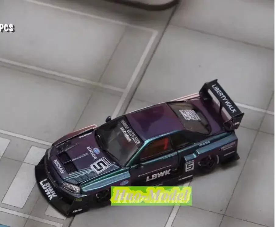 1/64 untuk Nissan LB GTR ER34 SW Model mobil logam campuran Diecast mainan anak laki-laki hadiah ulang tahun hobi tampilan ornamen ungu