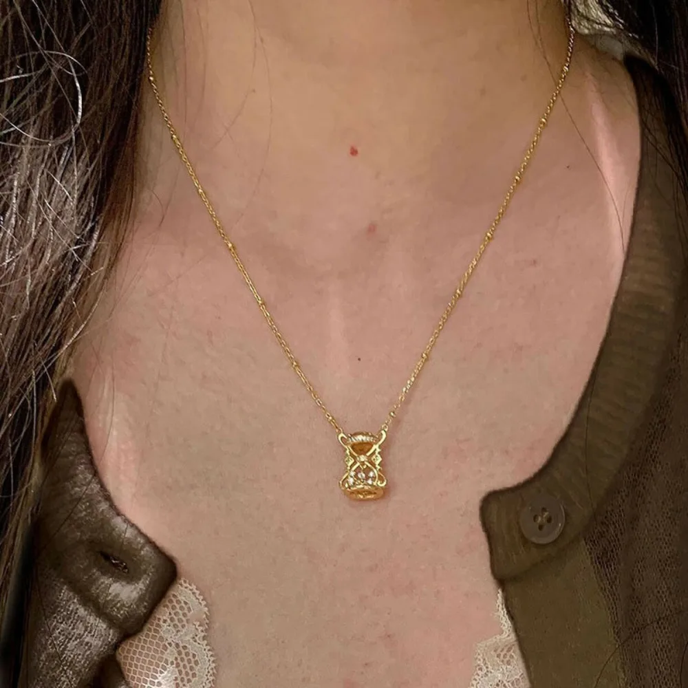 الإبداعية الفاخرة 925 فضة البطانة الزركون الذهب اللون جوفاء التدريجي الوقت الساعة الرملية قلادة قلادة للنساء مجوهرات هدية