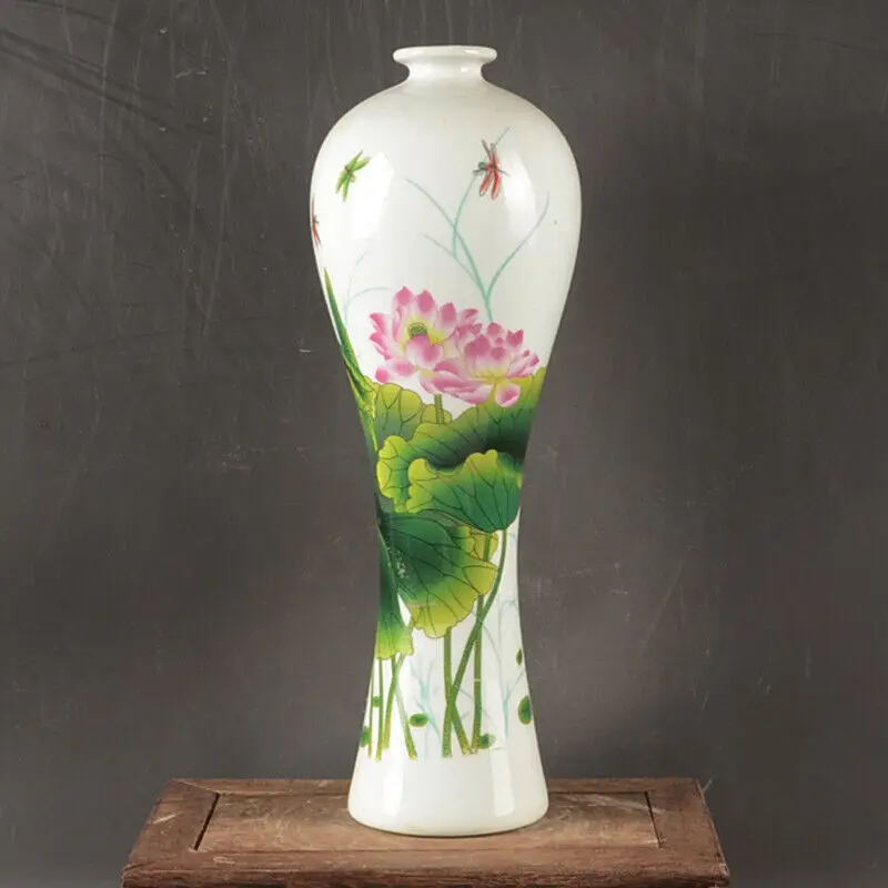 

Chinese Famille Rose Porcelain Qing Tongzhi Lotus Pattern Vase 12.6 inch