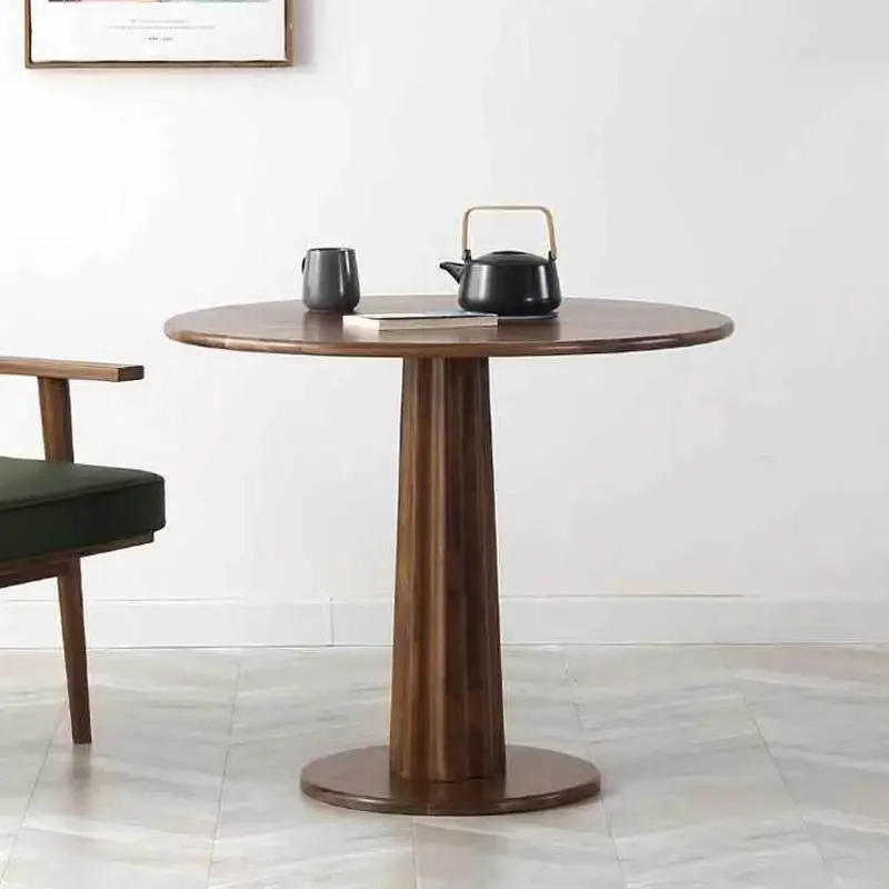 طاولة طعام مستديرة بسيطة غير رسمية من خشب الكرز والخشب الصلب بالكامل من الشمال، سجل الجوز الأسود الاسكندنافي الفاخر الخفيف