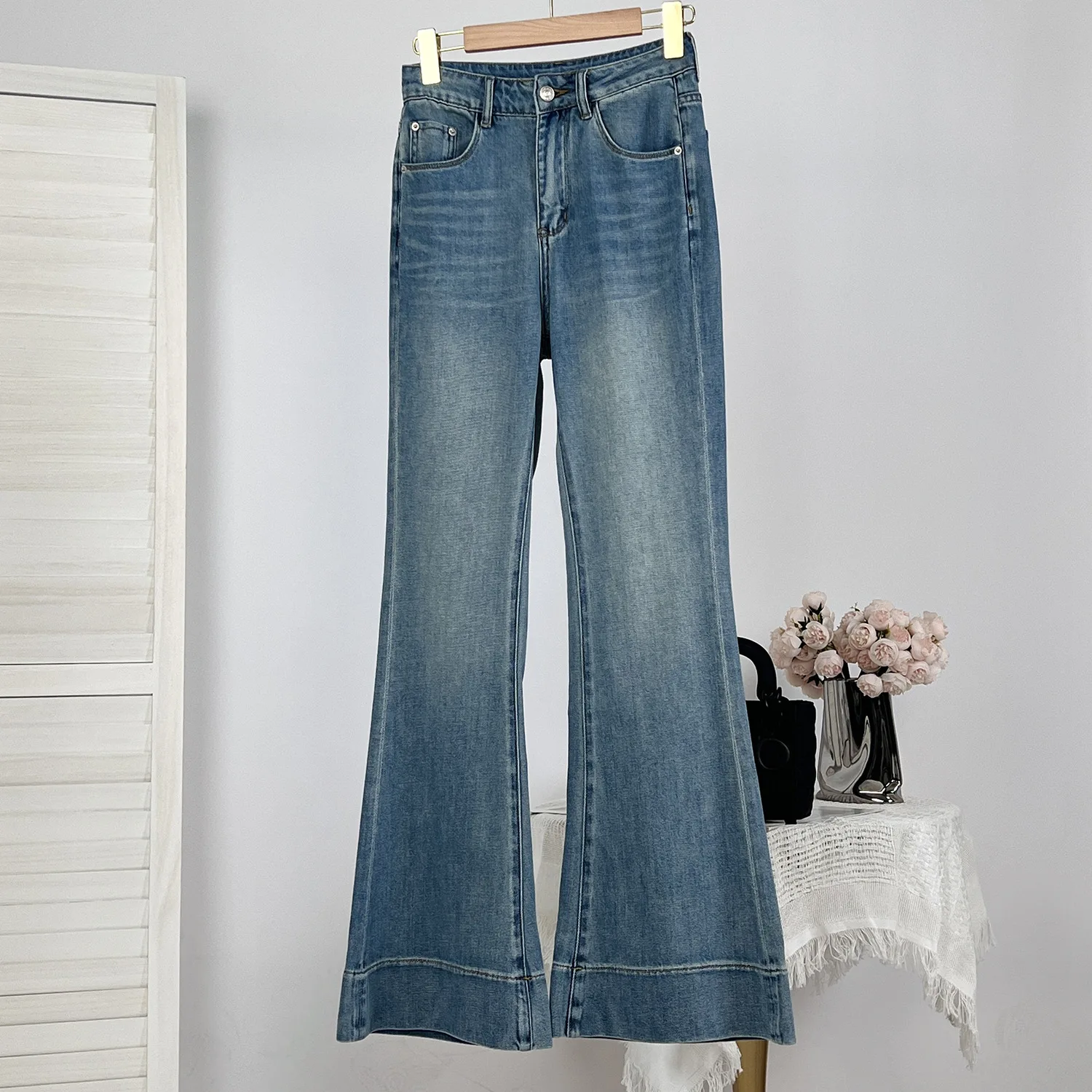 

2025 New Style Lyocell Cotton High-Waisted Slim-Fitting Flared Elegant Women's Denim Pants women jeans