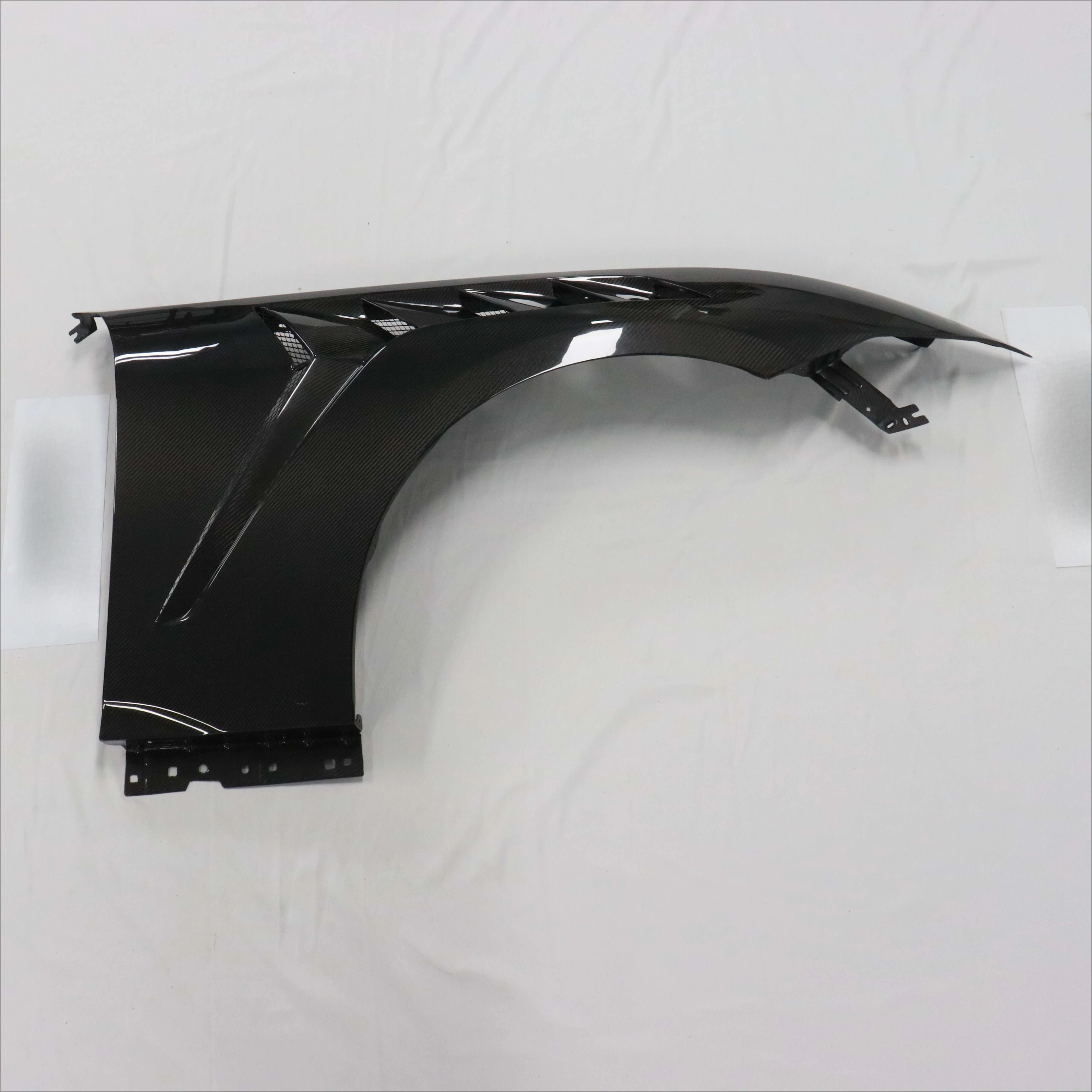 Carbon Fiber Fenders for Mustang S650 GTD 2024 Real Carbon Fiber Side Fender Regular Style . 6