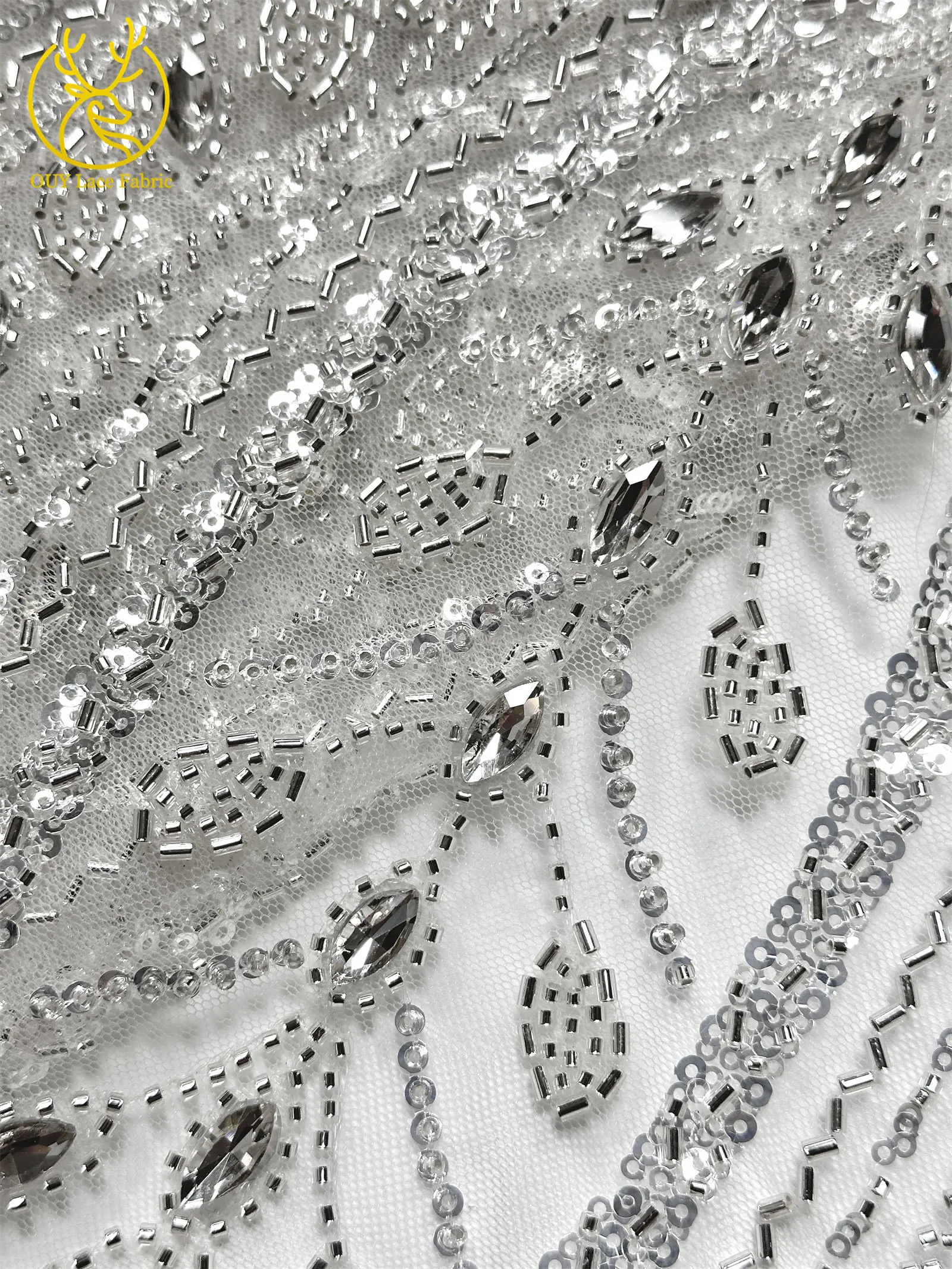 Nigerianischer handgefertigter Perlen-Diamant-Spitzenstoff, neuester 2026 eleganter afrikanischer Pailletten-Tüll-Spitzenstoff für Hochzeitskleider. – Detail 15