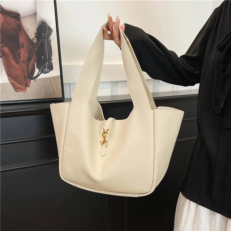 

Fashionable Tote Bag For Women In Solid Color With Minimalist Trendy Logo And High-End Business Use