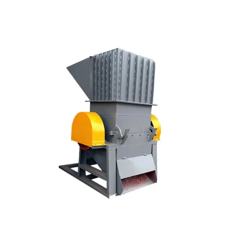 Film crusher scraps bumper mineral water bottle