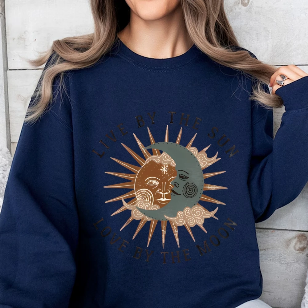 Kadın tişörtü Trendy baskılı Hoodie tarafından canlı güneş aşk ay kazak Boho ay Jumper göksel üst kış için