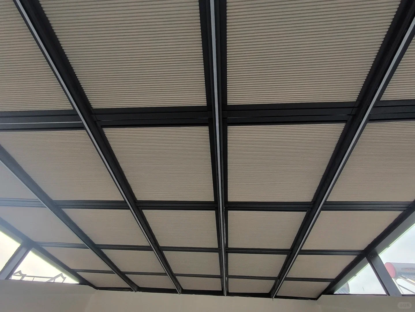 투야 스마트 전동 스카이라이트 허니콤 블라인드 완전 암 - Motorized Skylight Blind 리뷰 및 가격
