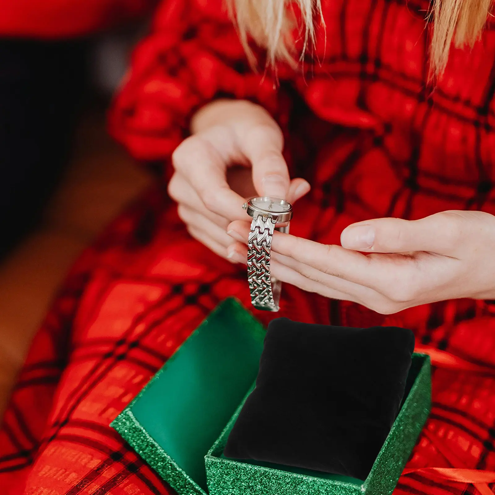 

6Pcs Soft Durable Black Jewelry Display Pillow Bracelet Bangle Chain Watch Organizer Stylish Stand Jewelry Display Pillow