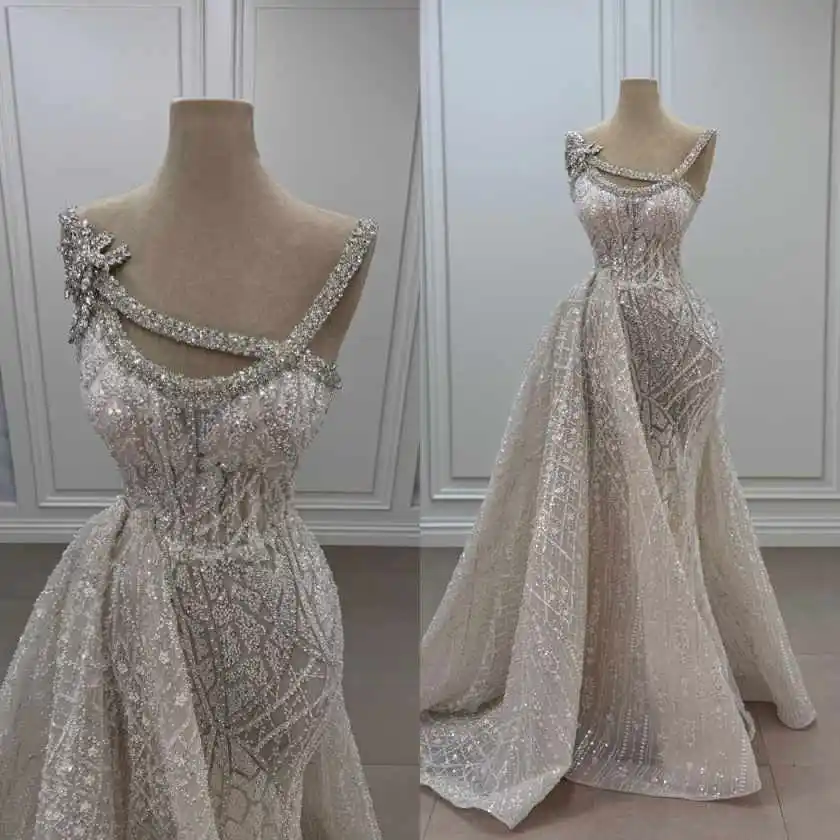 Luxuriöses Meerjungfrau-Brautkleid Trägerloses Bodenlange Hochzeitskleider Bodenlange Brautkleider Farblich Anpassbar