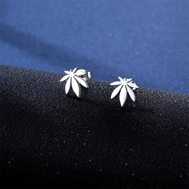 Stainless Steel Necklace For Women Man Maple Leaf Choker Pendant Chain Necklaces Engagement Jewelry korean Fashion NEW image 5