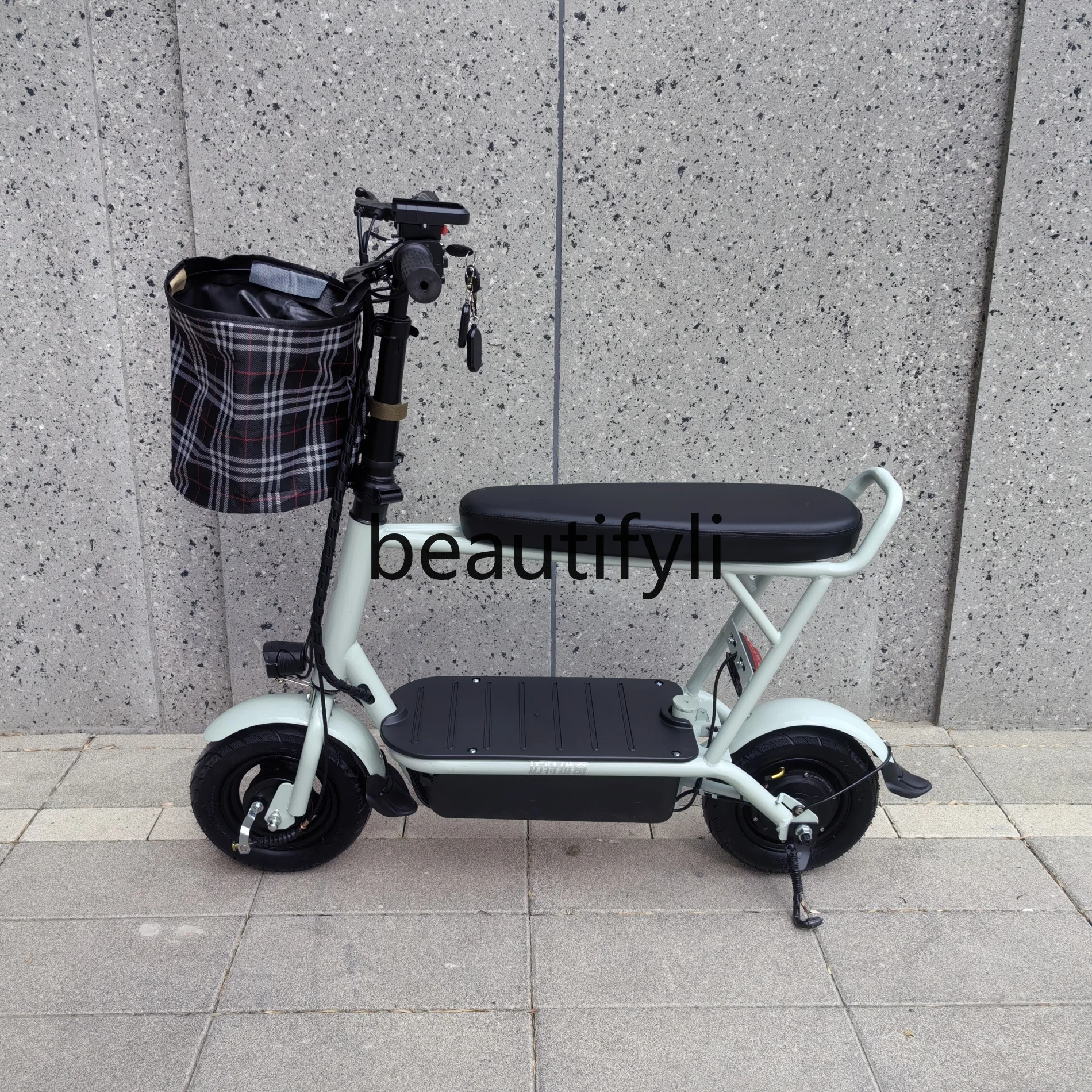 

New folding electric car small battery car