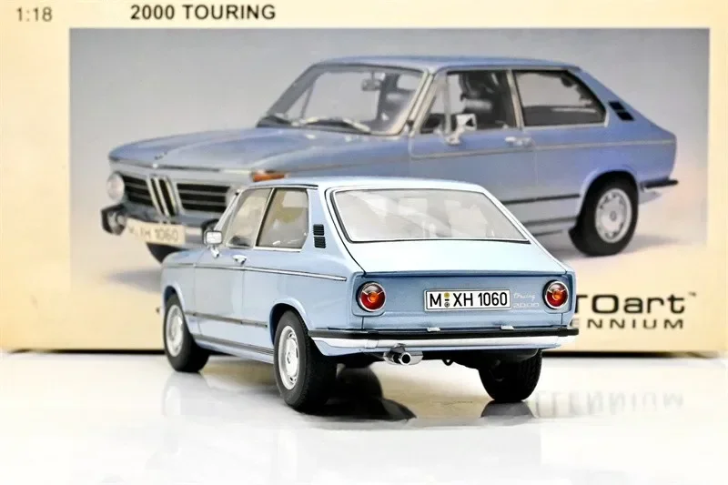 Autoart 1:18 2002 Touring Blue Simulation إصدار محدود جميع سبيكة معدنية مفتوحة ثابتة لعبة مجسمة هدية