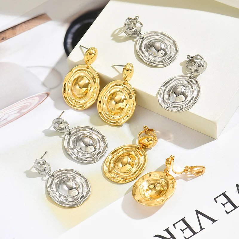 Vintage Gold Plate Oval Hammer Pattern Earrings for Women Fashion Elegant Geometric Pendant Ear Clips Statement Jewelry Gifts