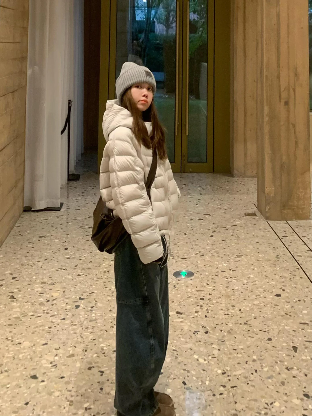 

Korean Sle Women's down Jaet 2025 Winter New Small Size High-End Feel White Du Feather Warm Outerwear Trendy Coat