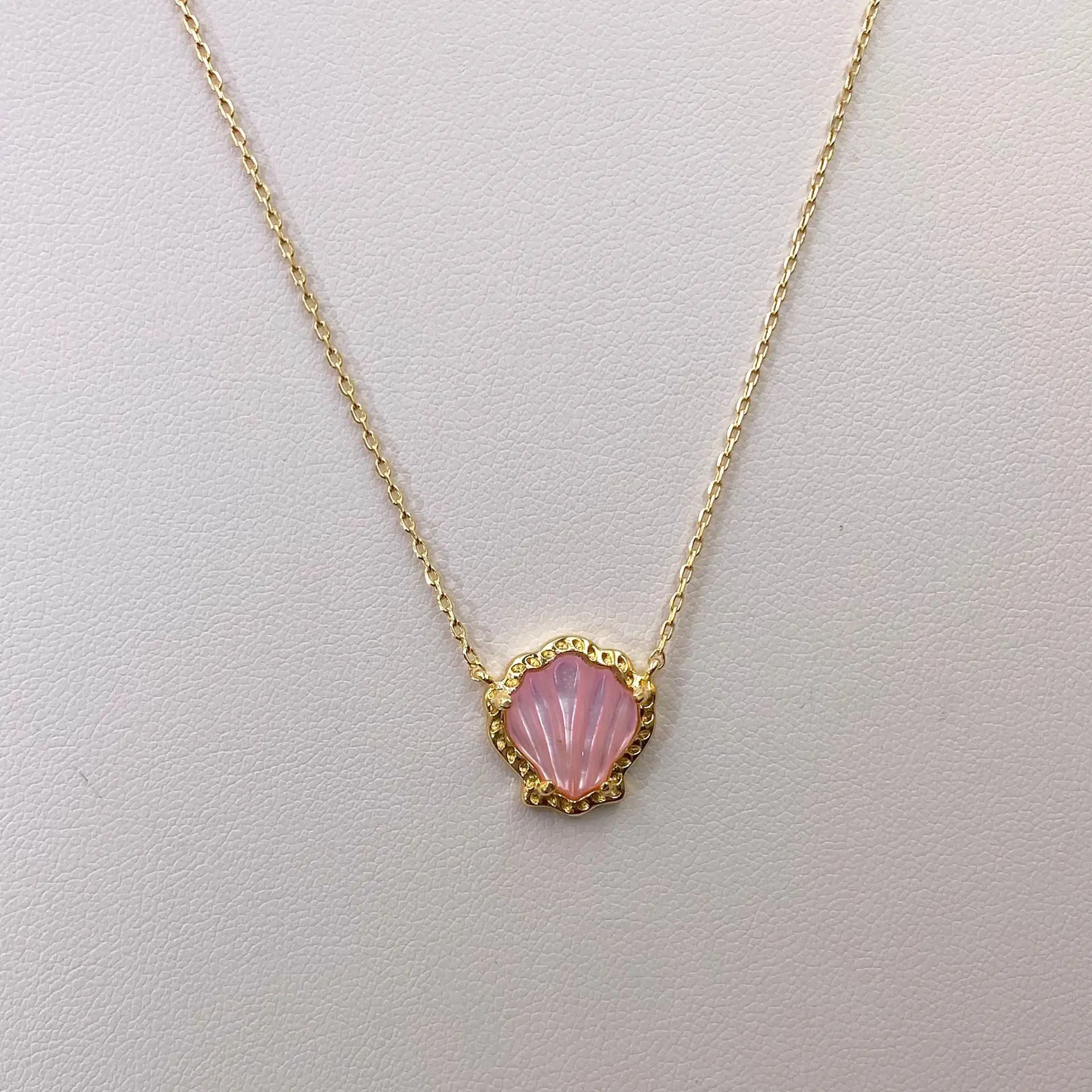 Shell-shaped Short Pendant Necklace for Women, Fashion Jewelry, Unique Gifts