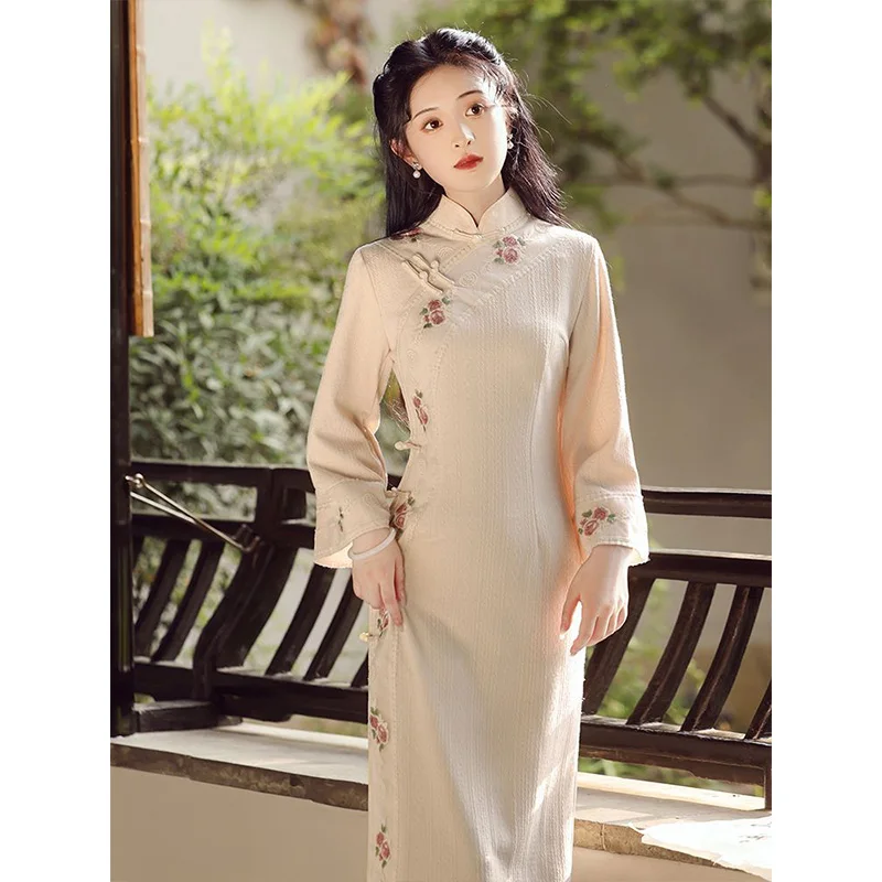 

Women's Clothing Chic Floral Embroidery Chinese Style Dresses Spring Autumn New Vintage Slim Cheongsam