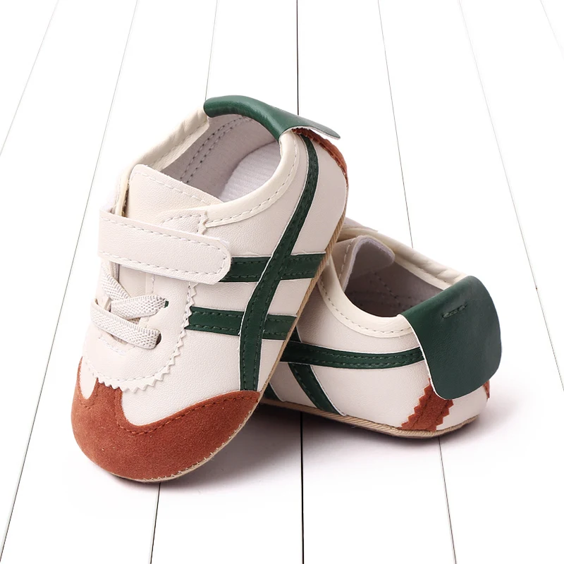 Infant Boys Girls Sneakers Casual contrasto colore Stripe Print PU Leather suola in gomma scarpe neonato antiscivolo Soft Baby