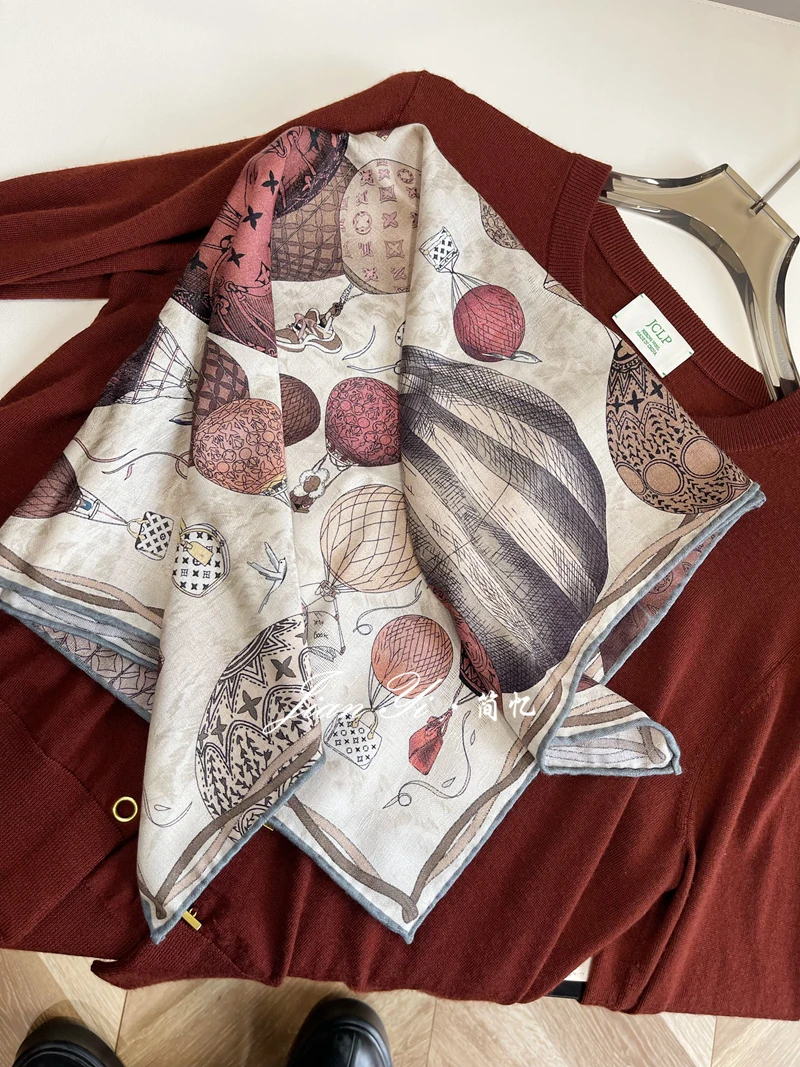 

Silk Wool Scarf 65CM Double Sided Print Hand Rolling Scarfs Luxury Designer Keep Warm Scarfs Shawl Neck Clothing Accessories