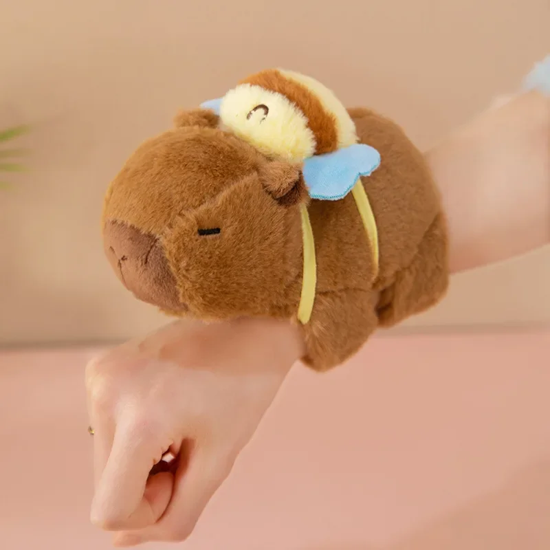 น่ารัก Capybara สัตว์ Slap Snap Wrap สายรัดข้อมือสร้อยข้อมือตุ๊กตาสัตว์ตุ๊กตา Kawaii Capybara แหวนมือสายรัดข้อมือเด็กของเล่นตลก