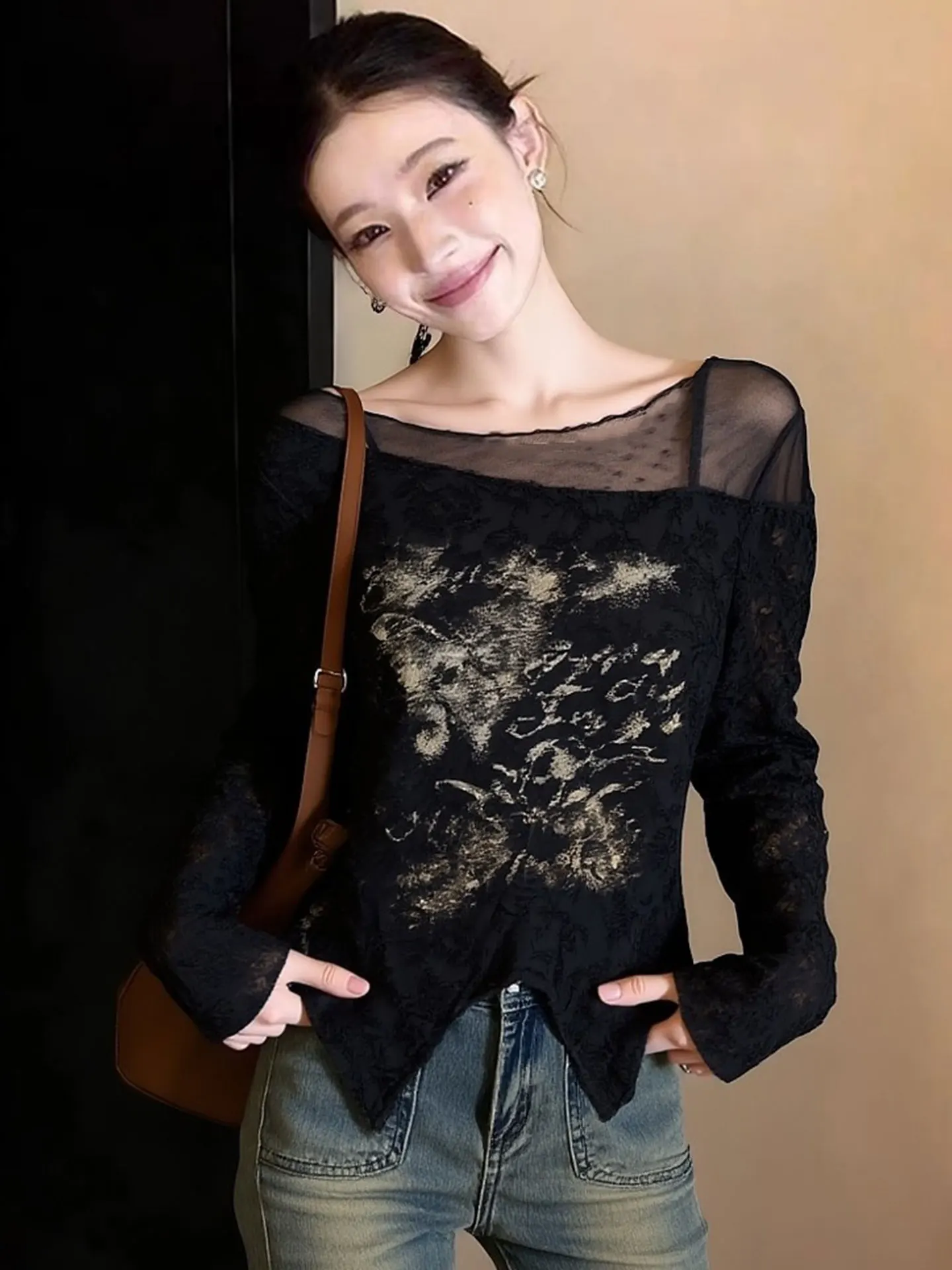 

Корейская женская футболка с длинным рукавом, модный топ с комбинированными вставками, весенняя трендовая модель, прямой крой, для повседневной носки