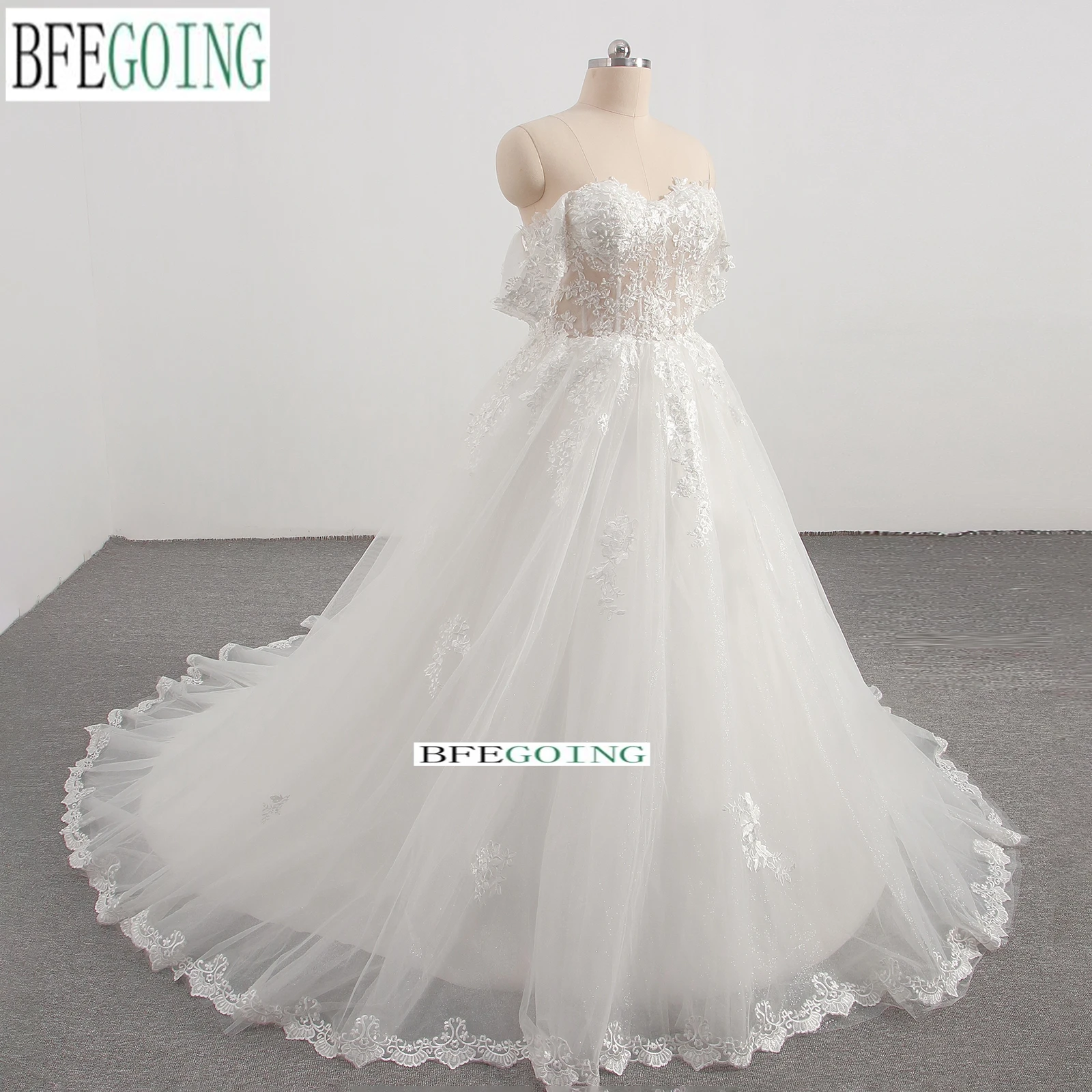 

Бальное платье с кружевными аппликациями Свадебные платья Часовня со шлейфом Индивидуальная многослойная юбка длиной до пола в форме сердца