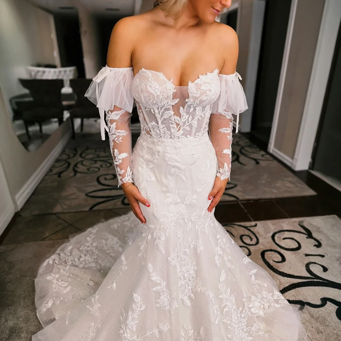 Customized  Off The Shoulder See Through Lace Wedding Dress For Bride Long Sleeves Mermaid Off The Shoulder Beach  Bridal Gowns