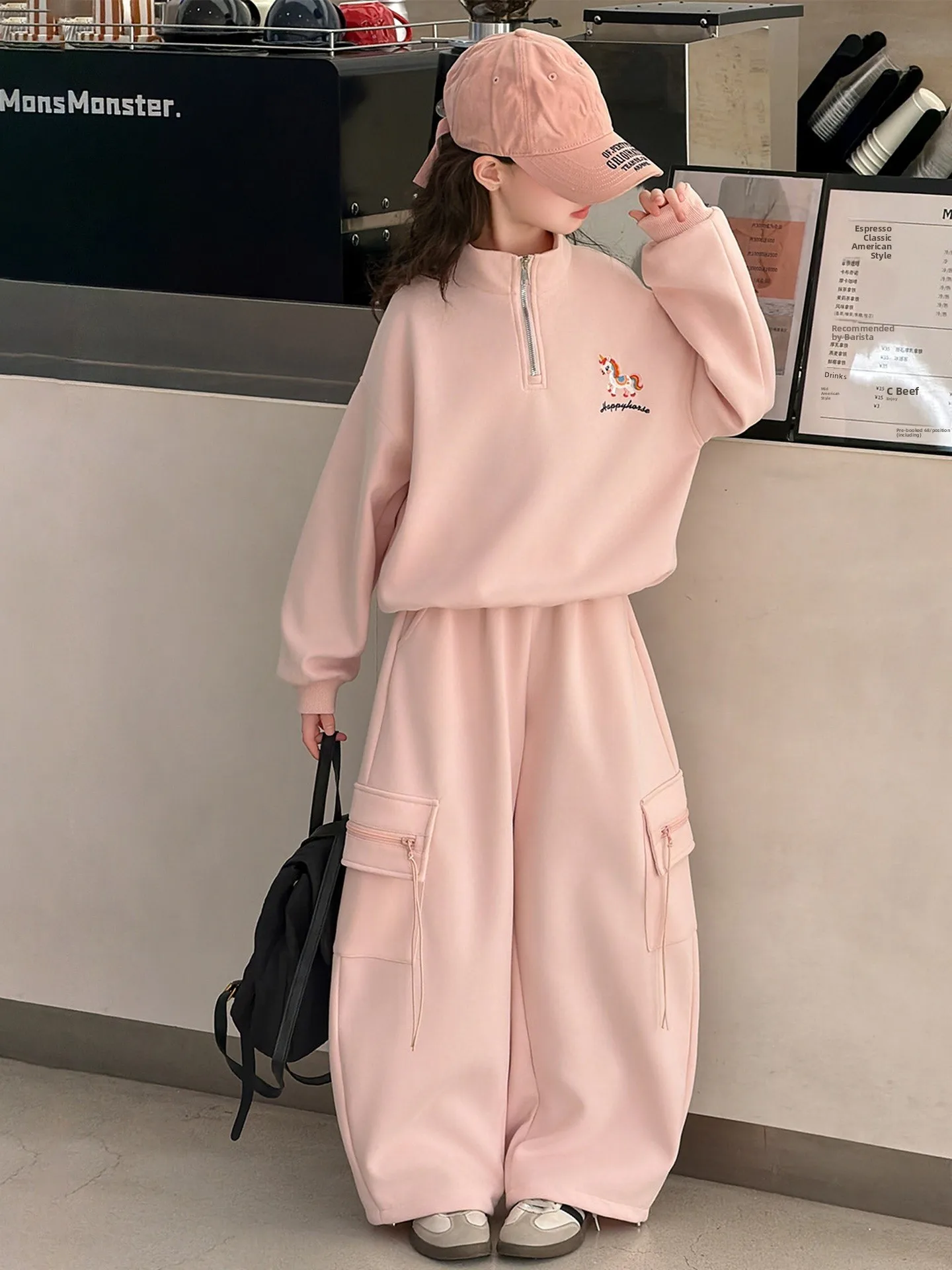 

Комплект спортивной одежды для девочек: весенний повседневный костюм с вышивкой, модный дышащий комплект из двух предметов с высокой талией для школьниц средних классов