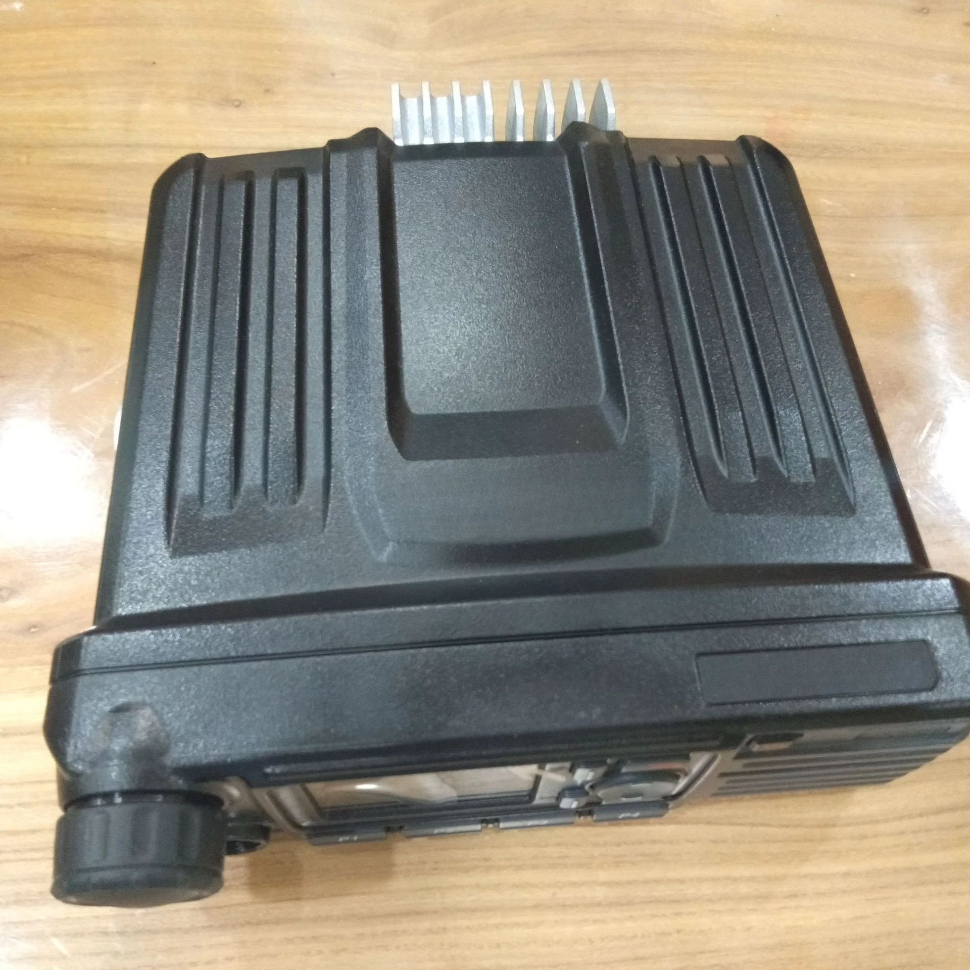 Piattaforma per auto Walkie-talkie per auto Piattaforma per bagagliaio digitale ad alta potenza da 25 W