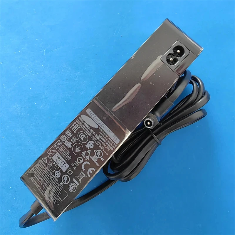 ใหม่เอี่ยม A14024_TPN BN44-01024A 140W 24V อะแดปเตอร์ที่ชาร์จไฟสำหรับ C32G75TQSC C32G75TQSU C32G75TQSR