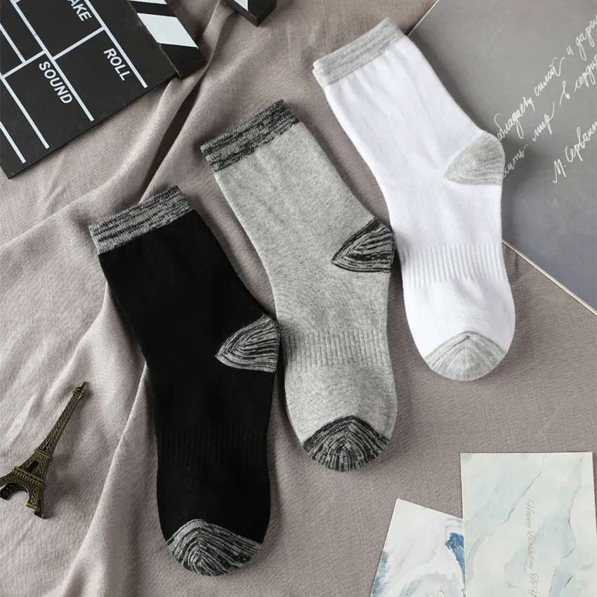 6 Pairs/lot Men\'s Sports Socks Autumn Winter 100% Cotton Running Black Sports Hiking Socks Black White Gray Male Long Tube Socks